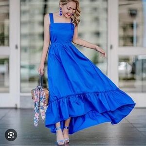 Beautiful Cobalt blue Who What Wear dress , with flattering silhouette